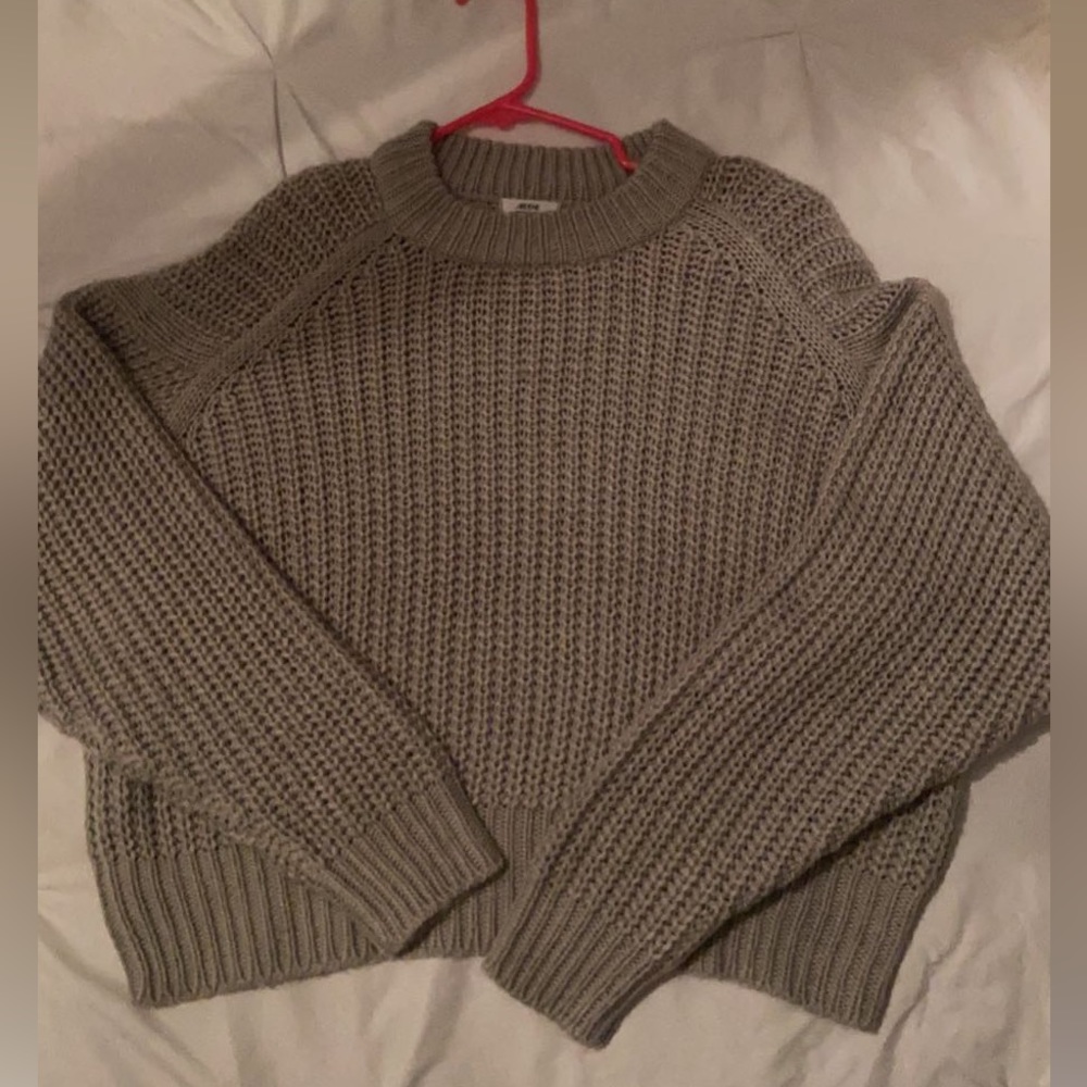Knit sweater